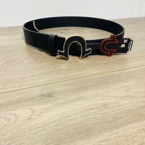 True Religion Mens horseshoe Belt Size 36